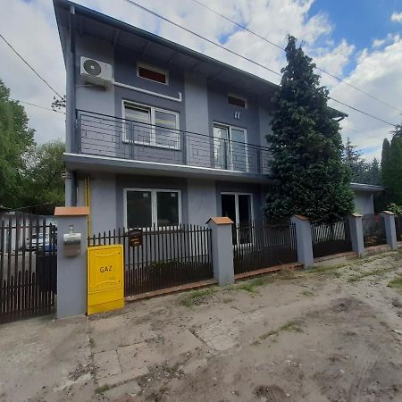 Apartamenty Lewa 우치 외부 사진