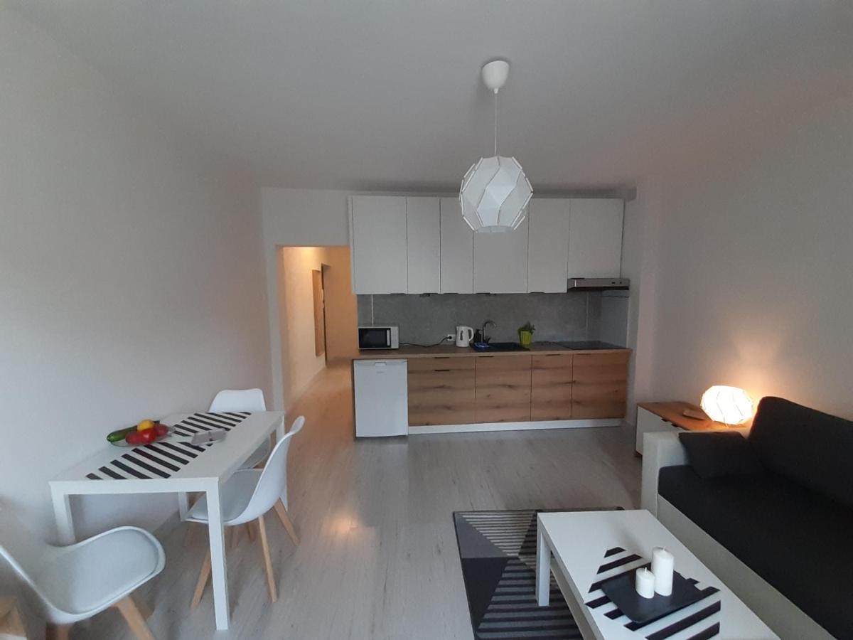 Apartamenty Lewa 우치 외부 사진