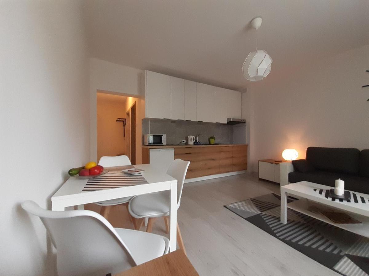 Apartamenty Lewa 우치 외부 사진